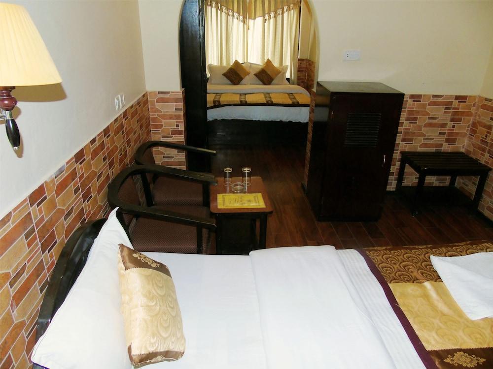 Hotel View Point Pokhara Exterior foto