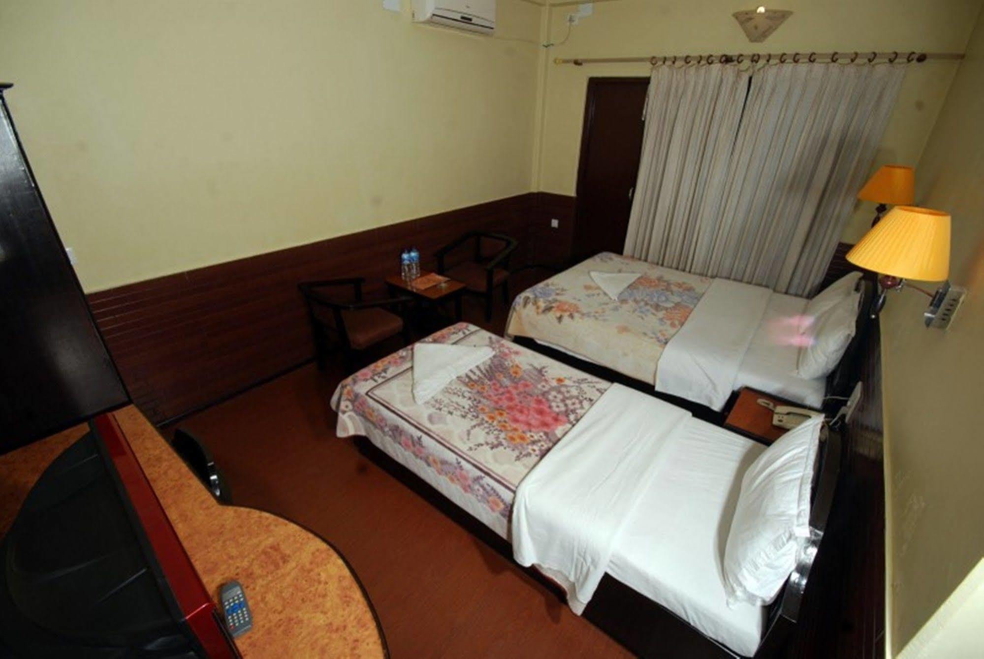 Hotel View Point Pokhara Exterior foto