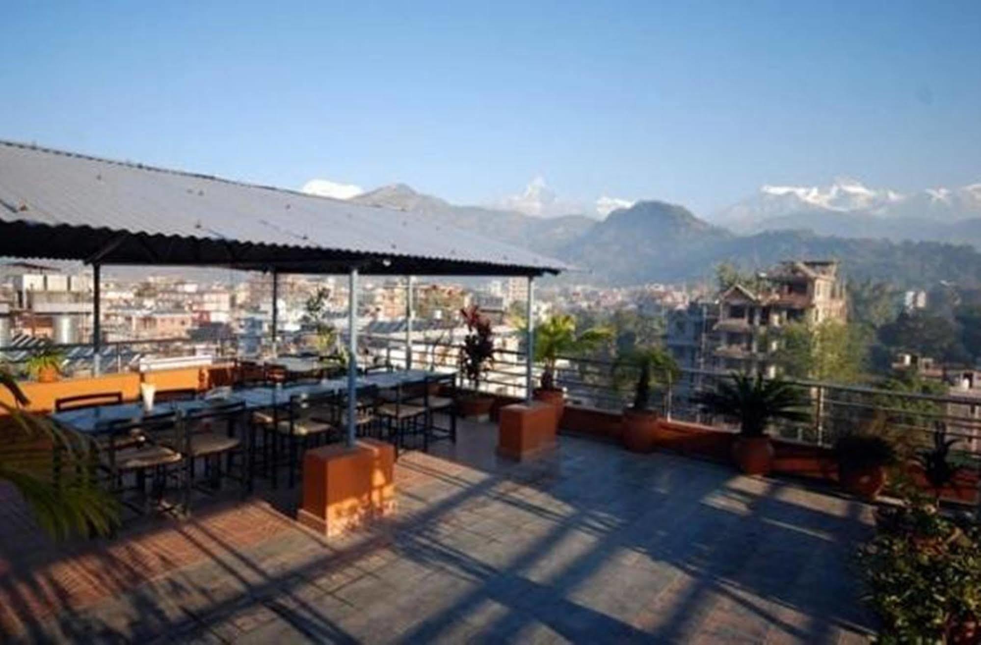 Hotel View Point Pokhara Exterior foto