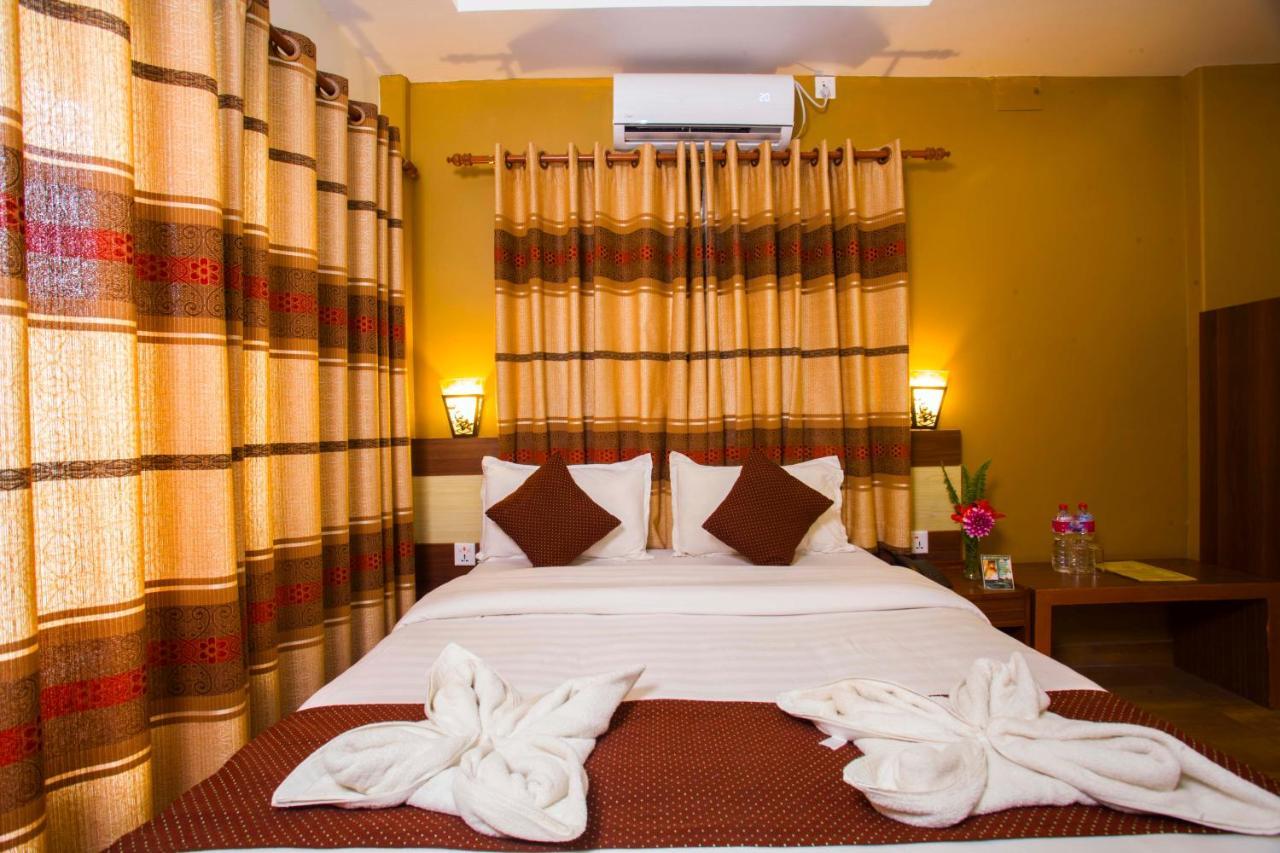 Hotel View Point Pokhara Exterior foto
