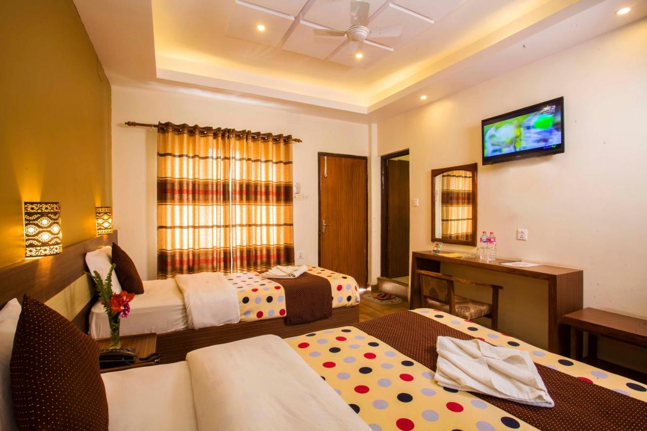 Hotel View Point Pokhara Exterior foto